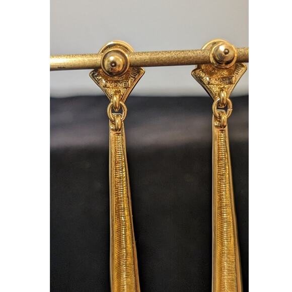 Vintage Monet Tan Enamel Gold Tone 2.5" Long Post Dangle Earrings - Picture 3 of 5